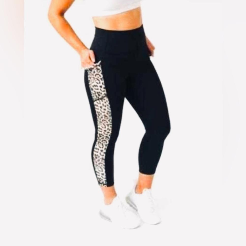 Zyia Leopard Pocket Brilliant Hi-Rise Capri 20" Size 14-16